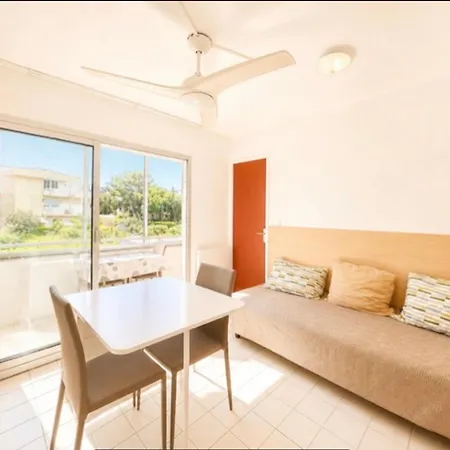 Lejlighed Studio-cabine Avec Loggia Vitree Et Garage Prive A 200m De La - Fr-1-338-635