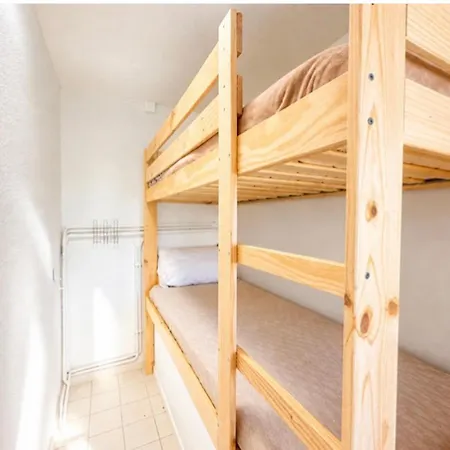 Studio-cabine Avec Loggia Vitree Et Garage Prive A 200m De La - Fr-1-338-635 Lejlighed Sète